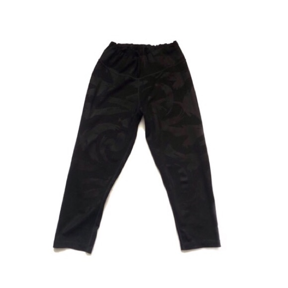 ADIDAS | BLACK PRINT CROPPED SPORT TIGHTS/LEGGINGS - Picture 1 of 6